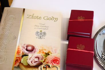 Złote Gody w gminie Czarnożyły. Medale prezydenta RP za długoletnie pożycie przyznano 12 parom